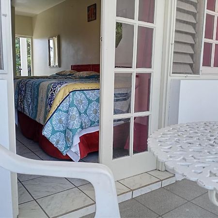 Ridgeway Guest House Montego Bay Exterior photo