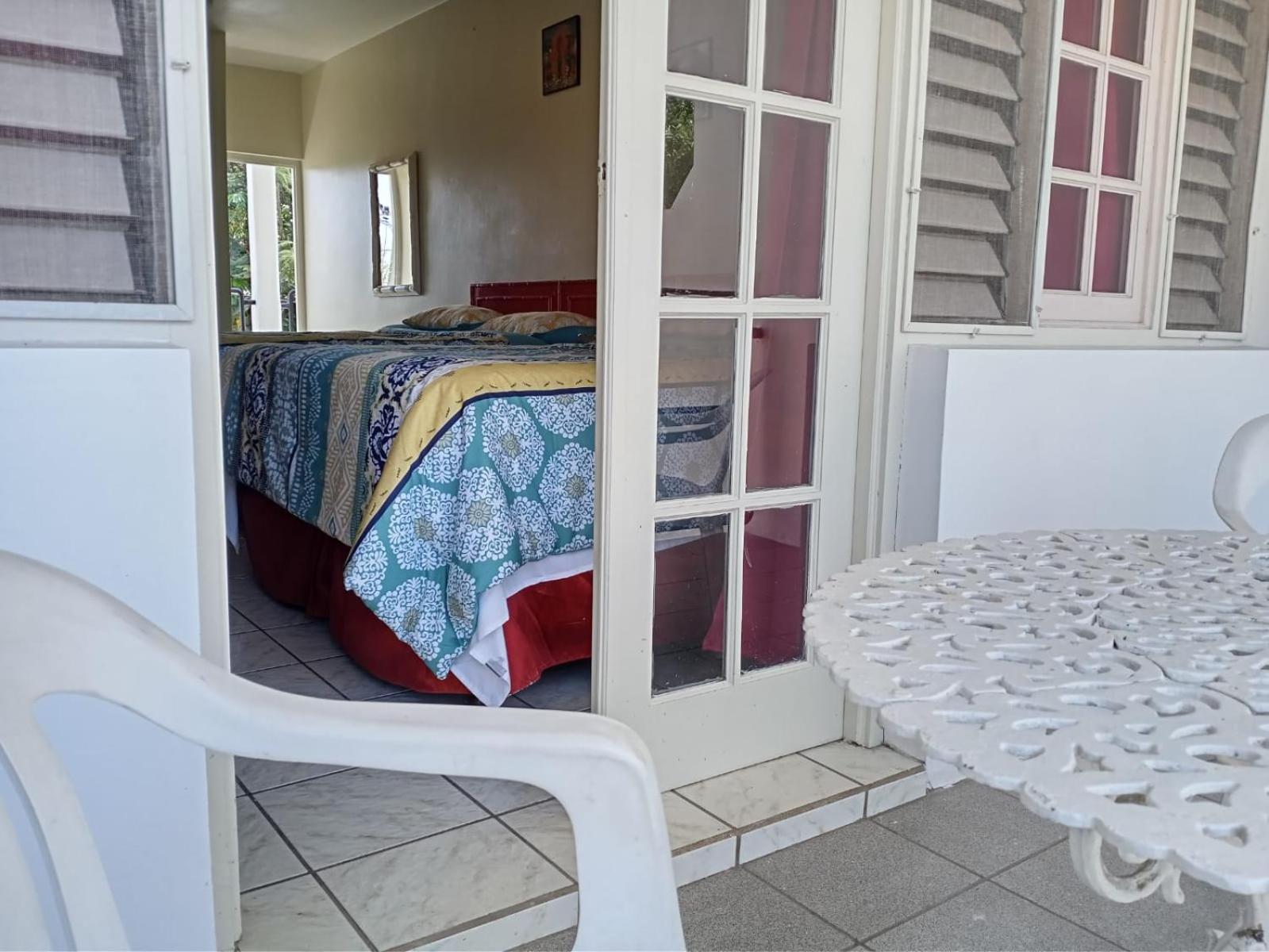Ridgeway Guest House Montego Bay Exterior photo